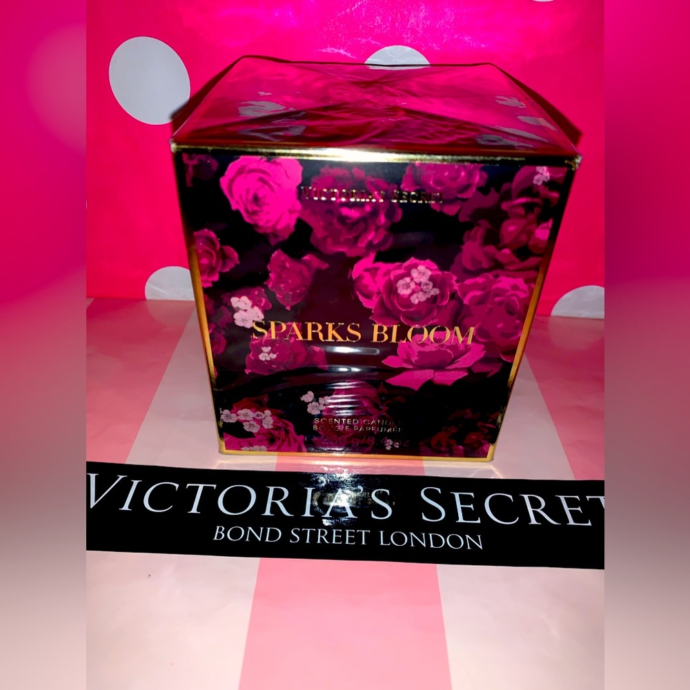 NEW Victoria’s Secret Sparks Bloom 8.4oz Candle